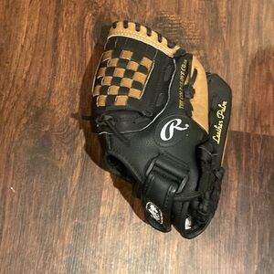Rawlings PM105RB 10.5 glove
